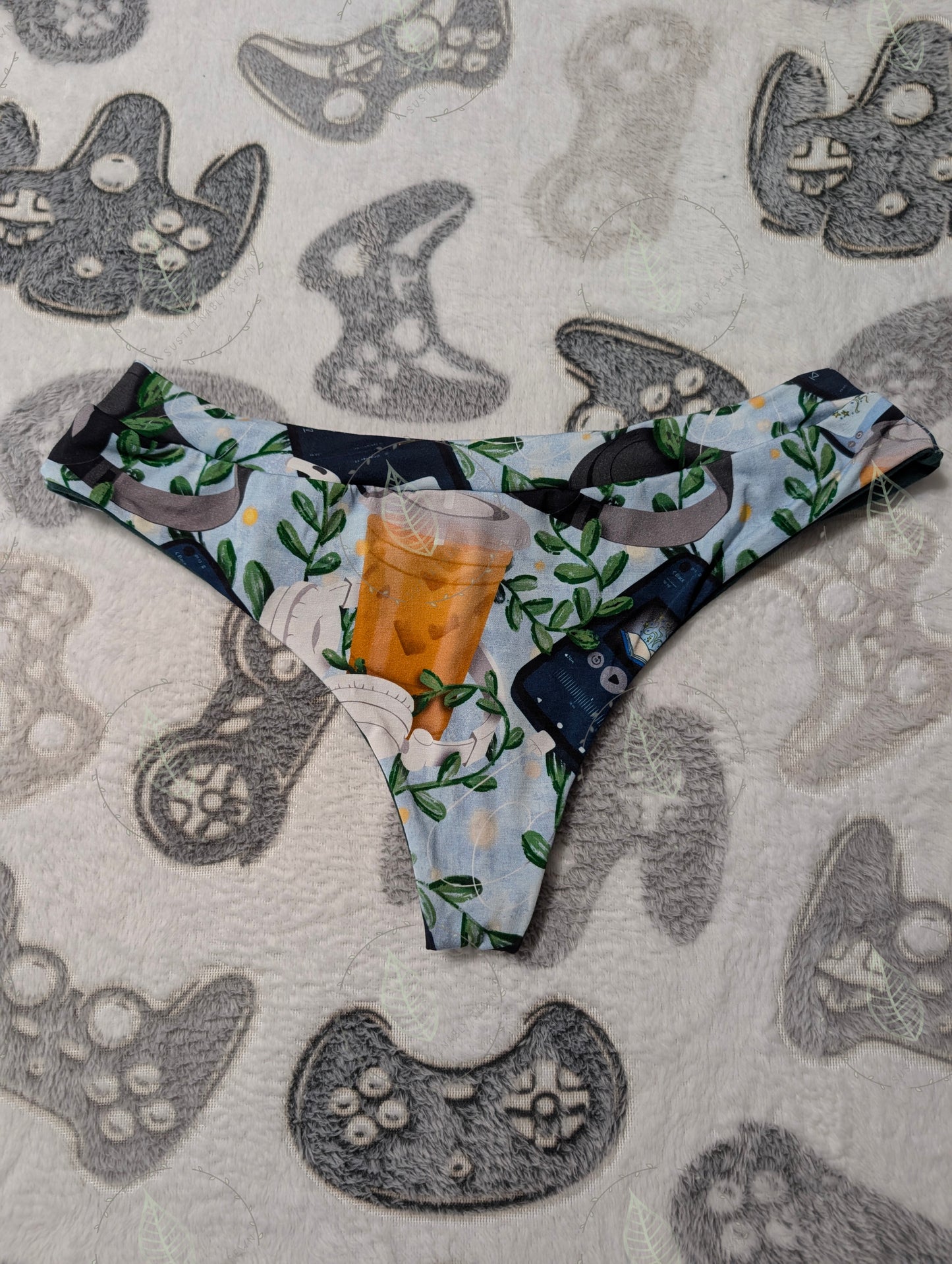 Large Thongs
